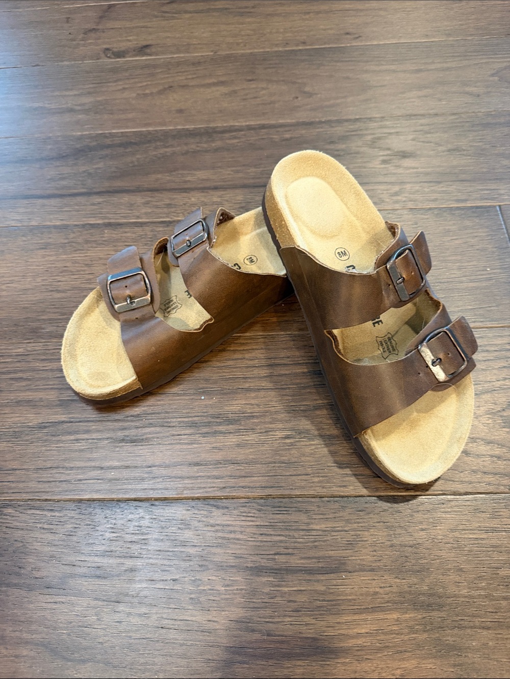 Cushionaire Lane Cork Footbed Sandal Size 8 - C76-022